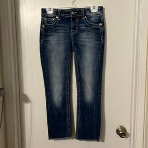Miss Me Capris, Size 27.